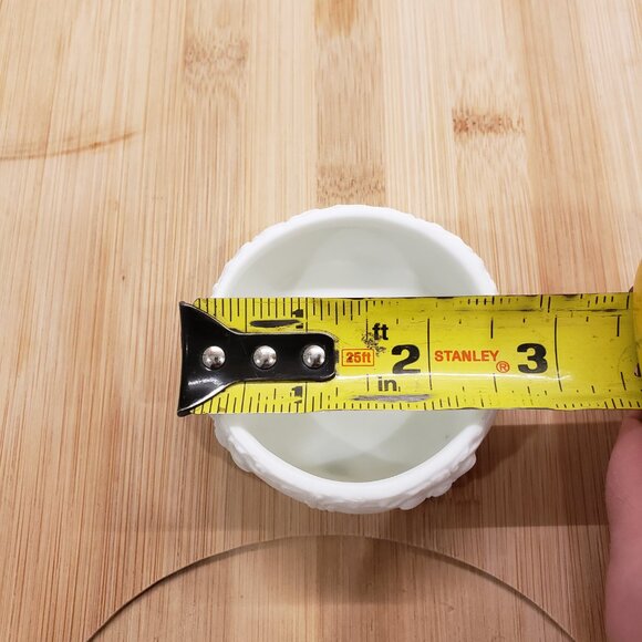 Small White and Gold Rimmed Decorative Container With woman's face design - Picture 10 of 11